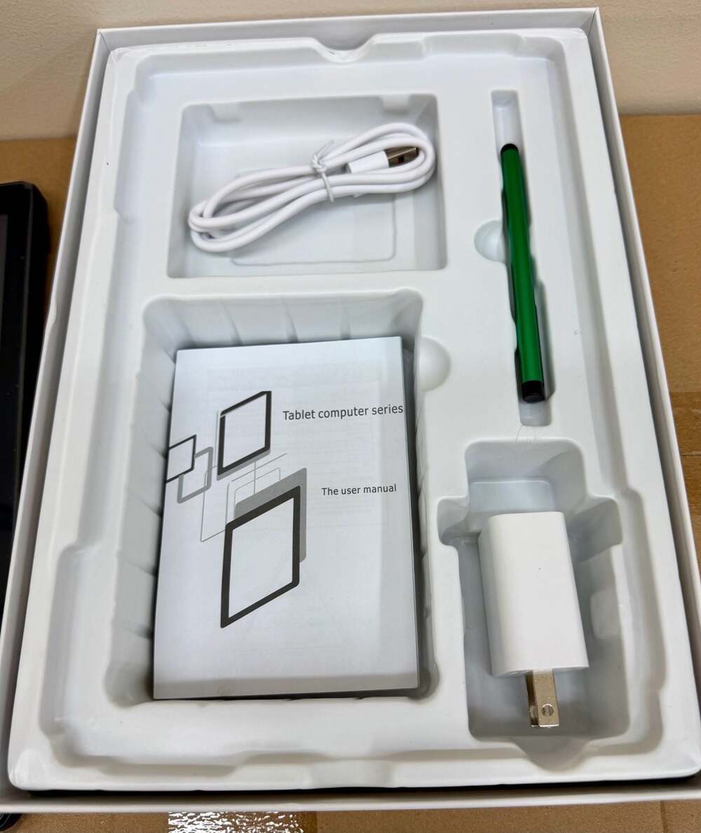 Android 10.1-inch Tablet Computer with Stylus - Picture 5 of 5